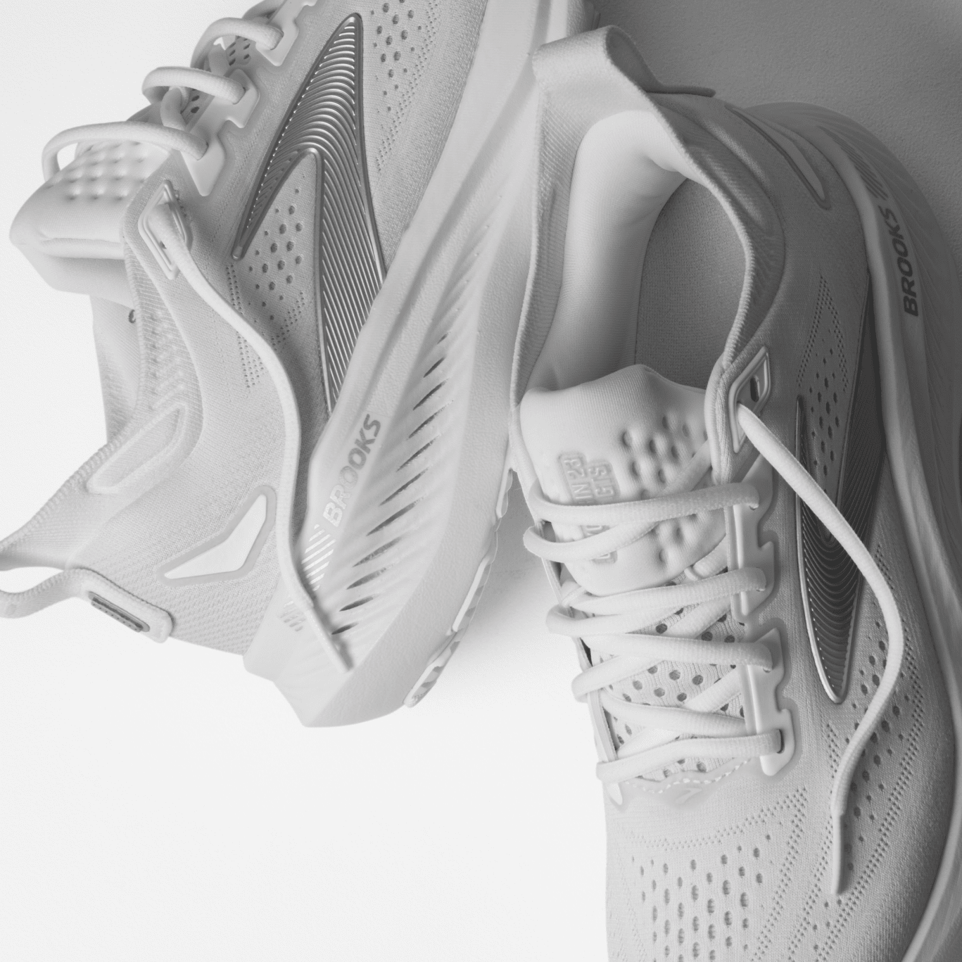 Brooks Glycerin GTS 23 Women`s -  WHITE/OYSTER/SILVER