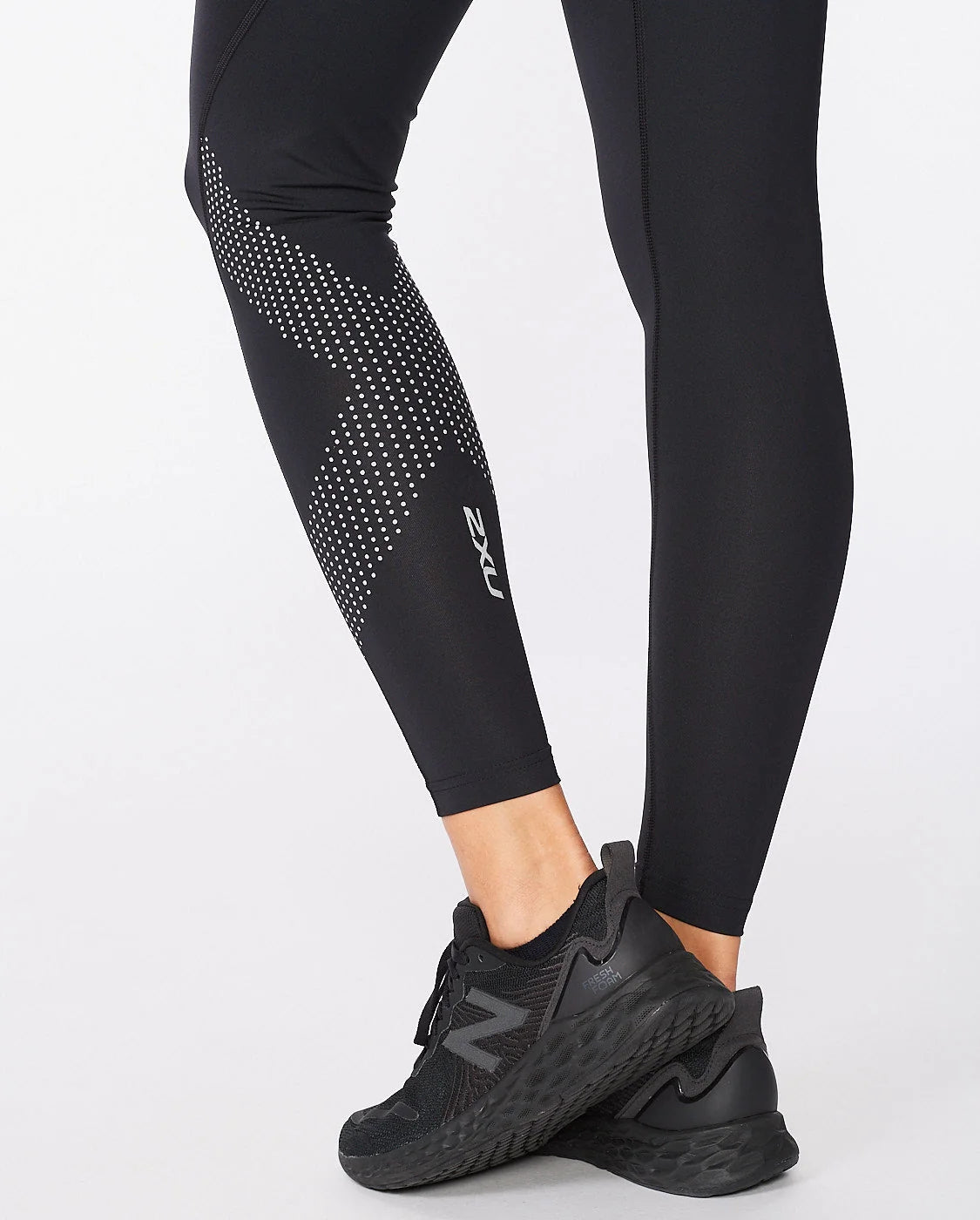 2XU MOTION MID-RISE COMPRESSION TIGHTS (women's)